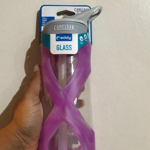 Camelbak water bottle - Picture 4 of 4